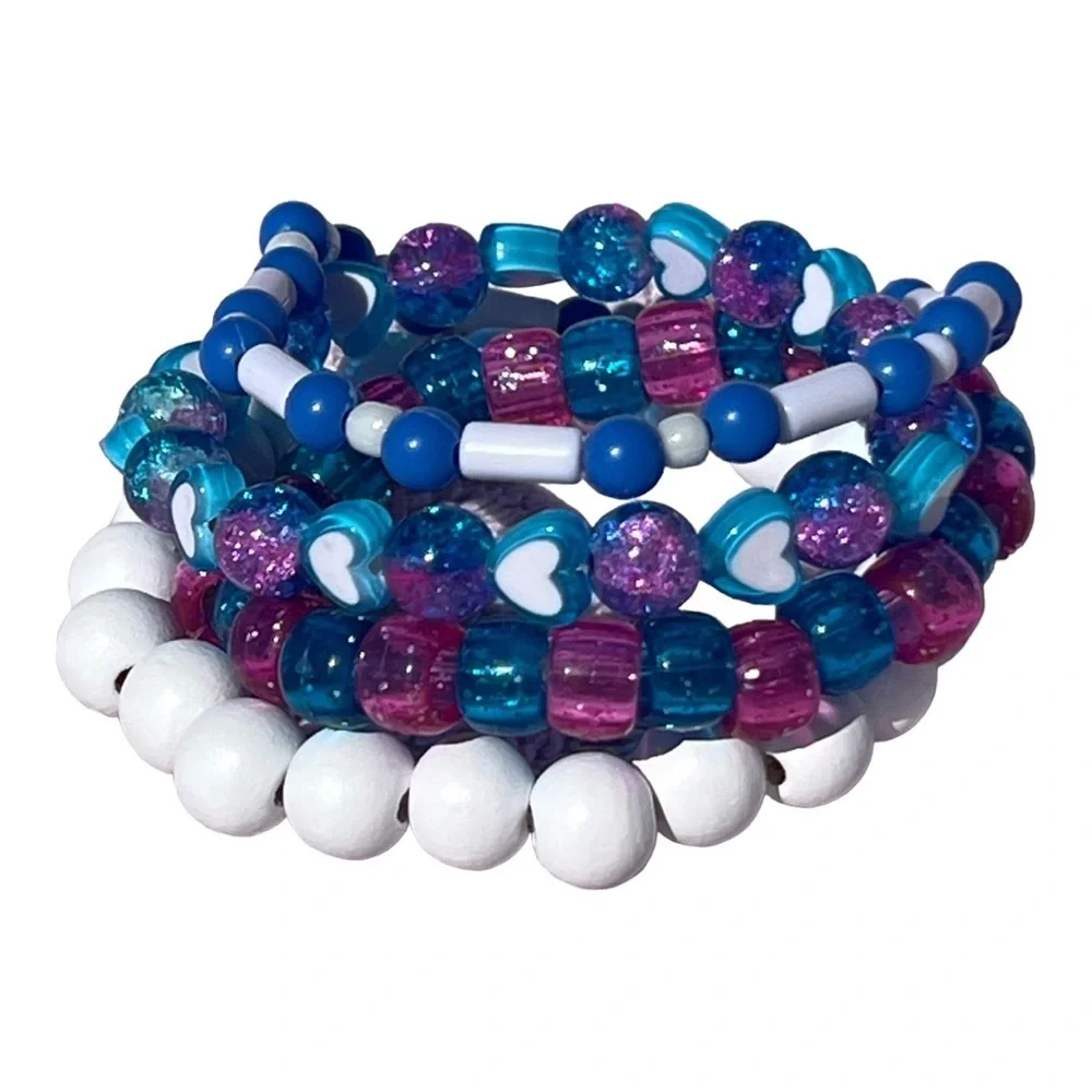 Girls beaded stretchy stackable bracelets hearts pink blue white